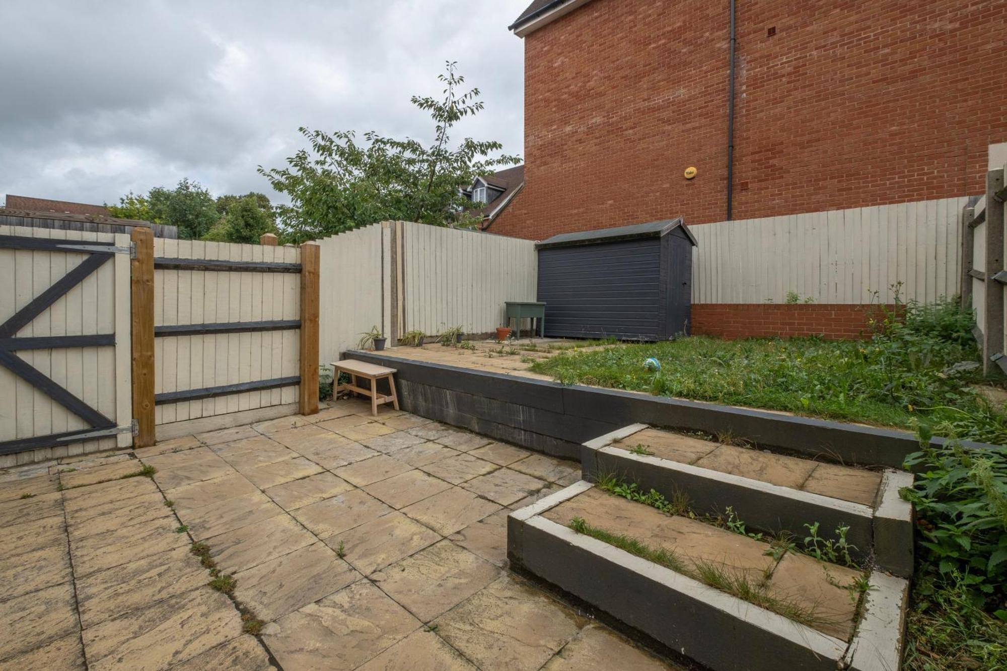 Foxherne 5bdr 3ba Serviced House With Parking - By 360stays Holiday home Slough